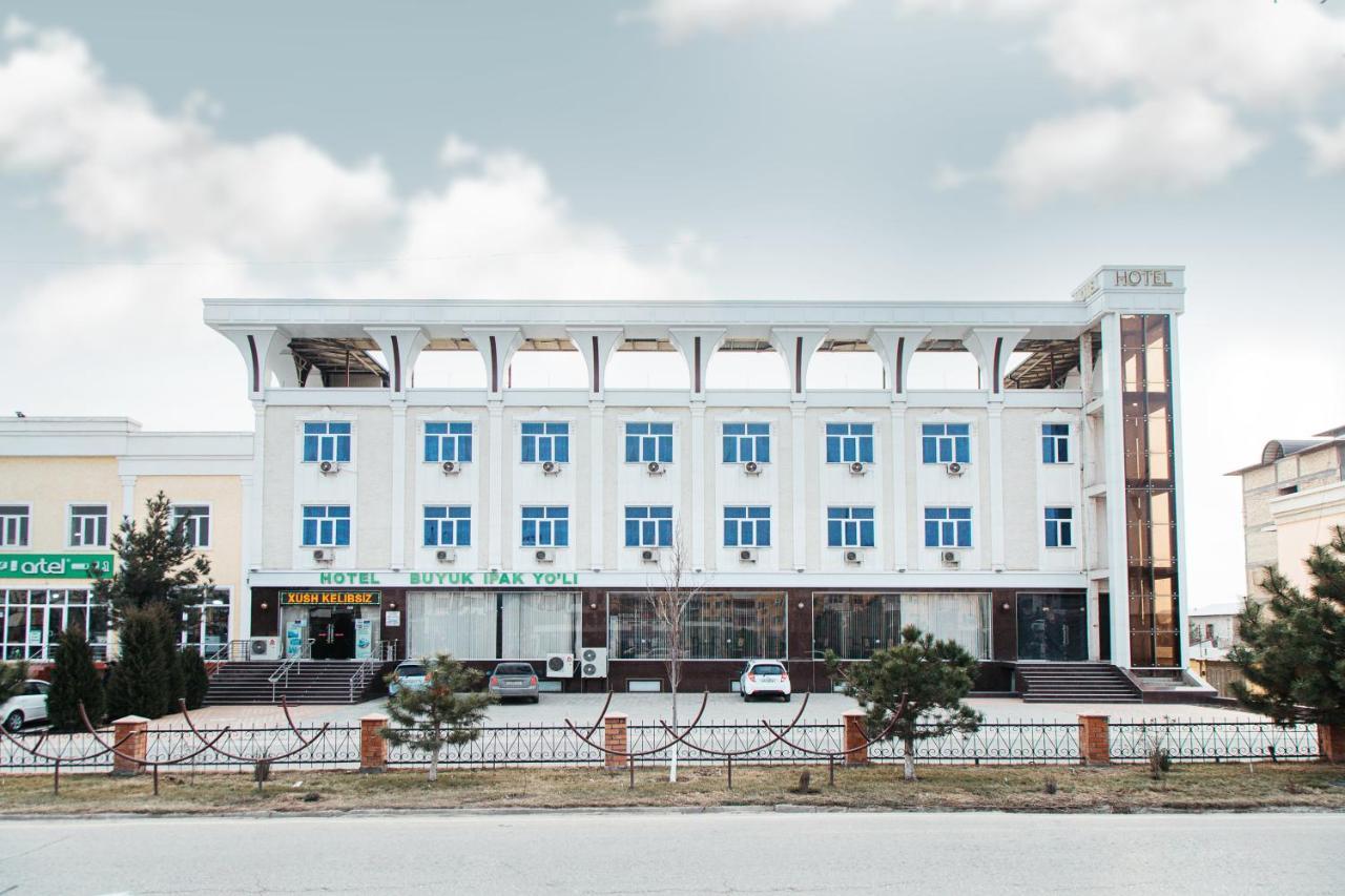 Buyuk Ipak Yo'Li Hotel Namangan Exterior foto