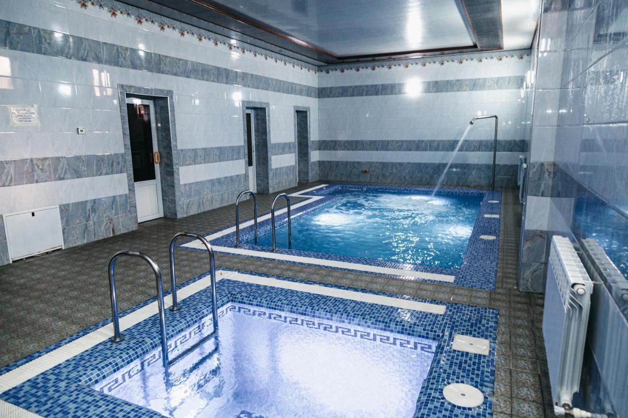 Buyuk Ipak Yo'Li Hotel Namangan Exterior foto