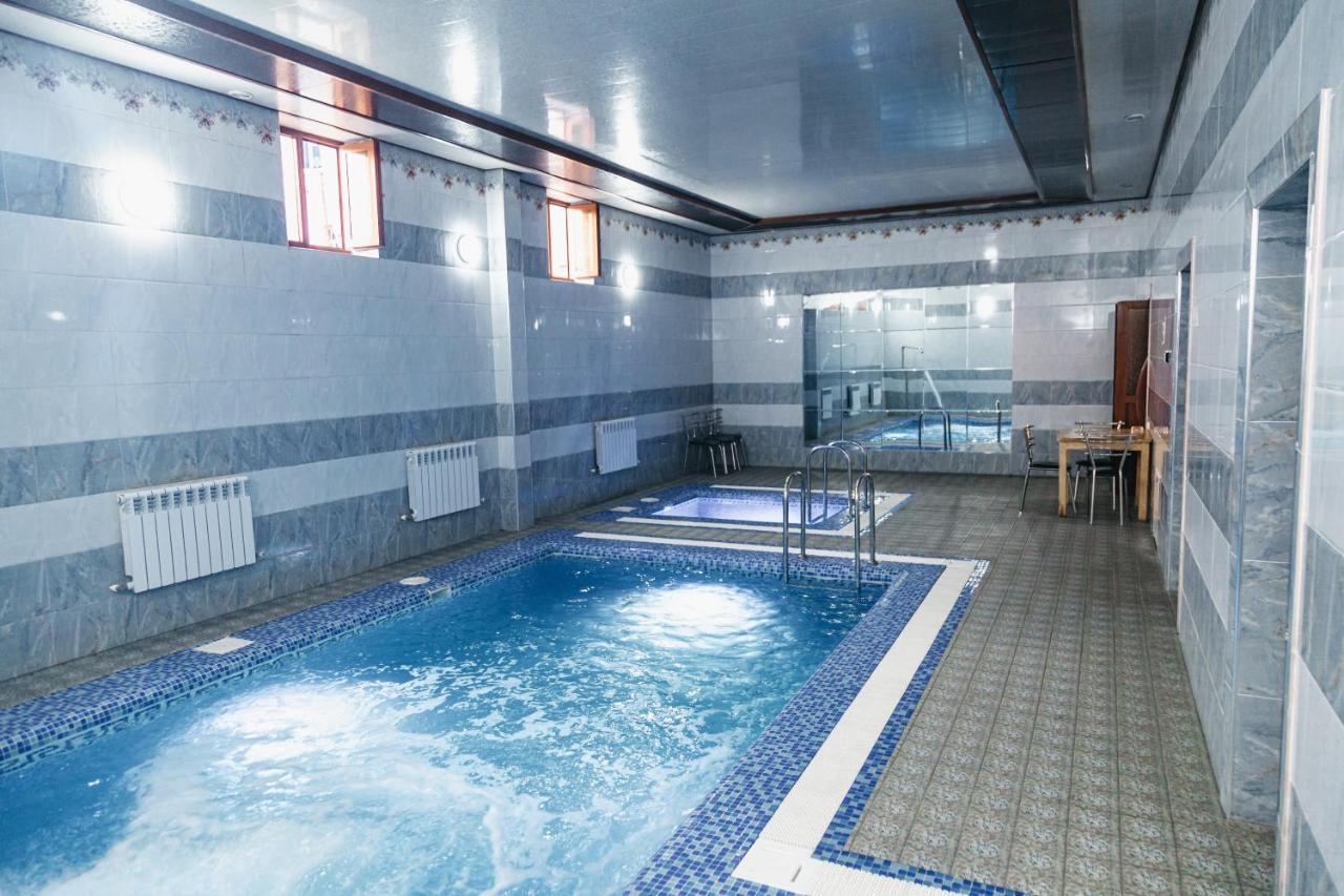 Buyuk Ipak Yo'Li Hotel Namangan Exterior foto