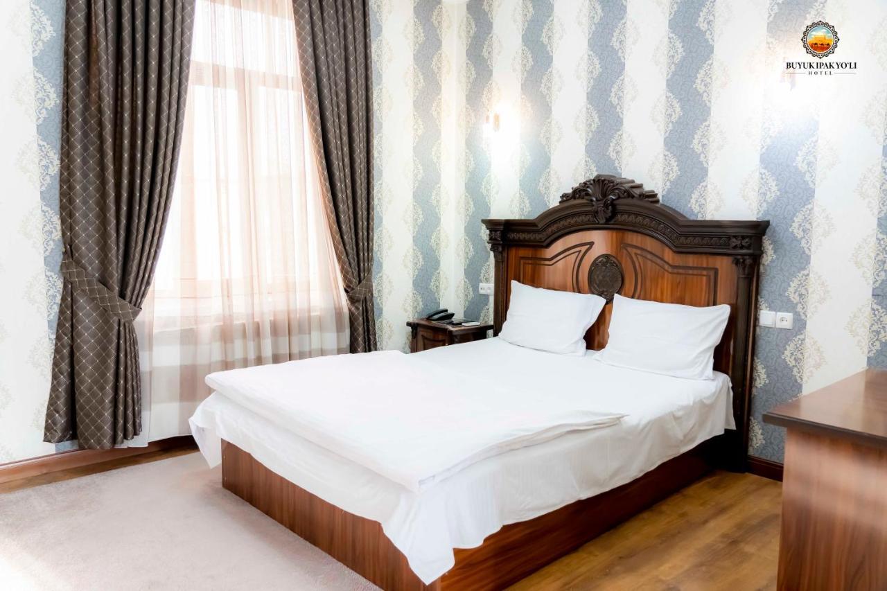 Buyuk Ipak Yo'Li Hotel Namangan Exterior foto