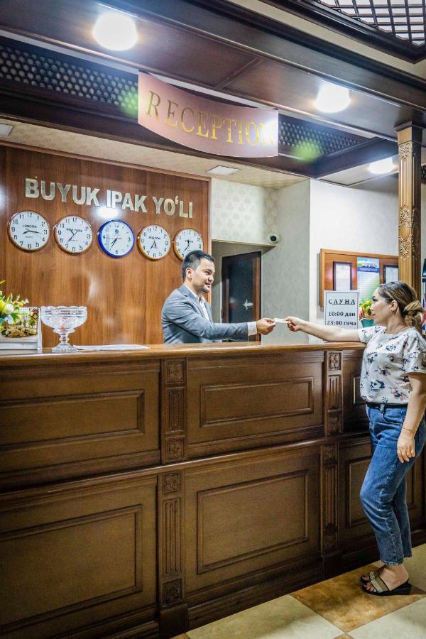 Buyuk Ipak Yo'Li Hotel Namangan Exterior foto