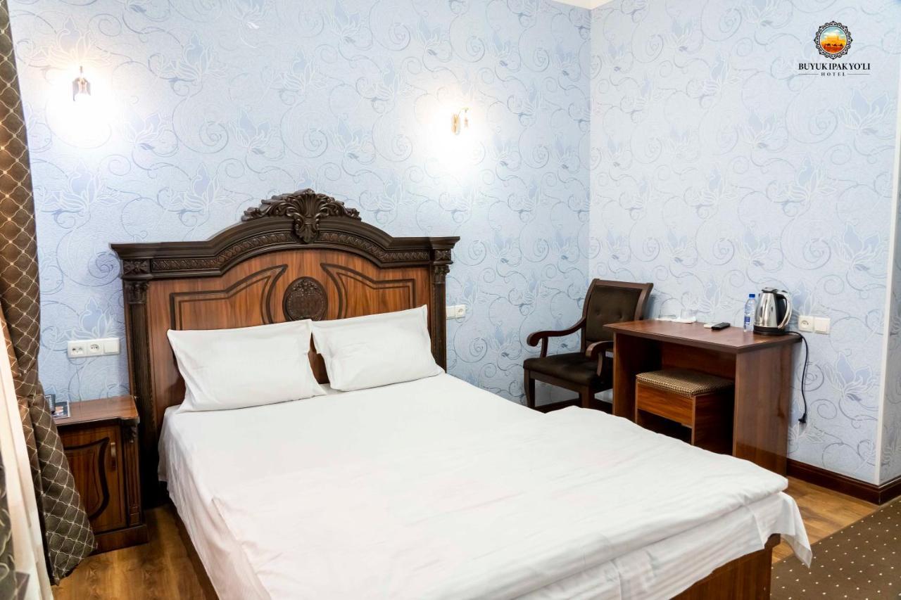 Buyuk Ipak Yo'Li Hotel Namangan Exterior foto