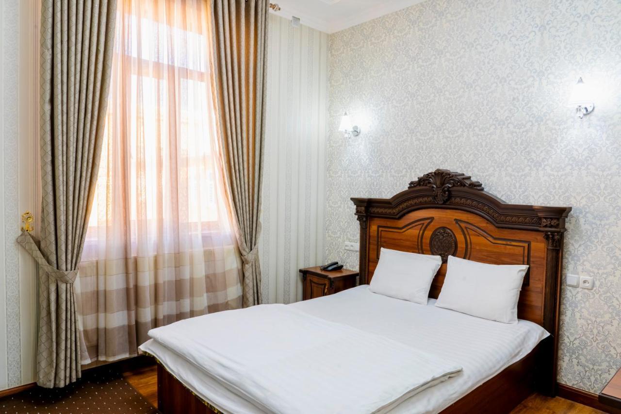 Buyuk Ipak Yo'Li Hotel Namangan Exterior foto