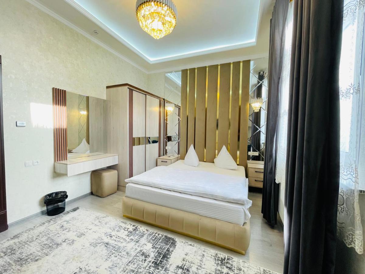 Buyuk Ipak Yo'Li Hotel Namangan Exterior foto